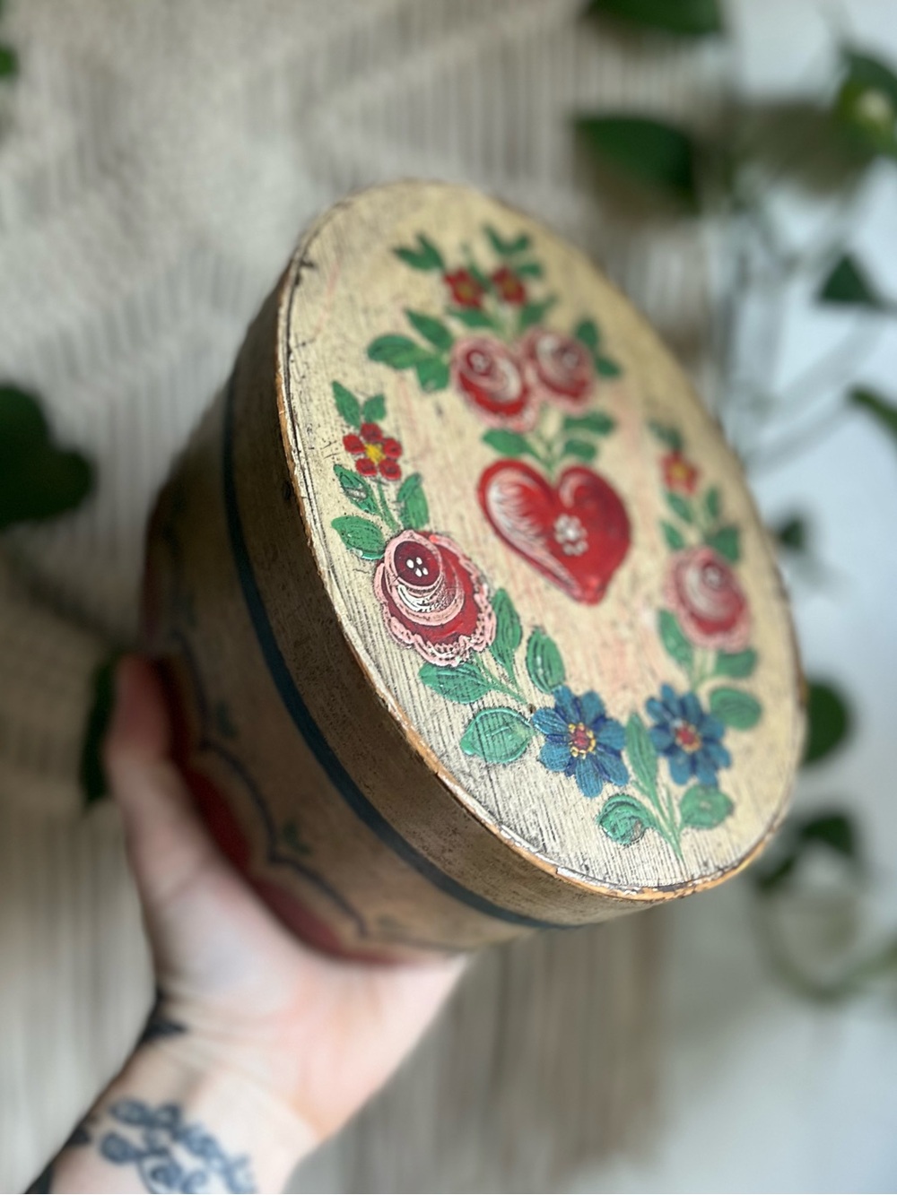 Vintage Scandinavian Folk Art Bentwood Oval Box Heart Floral Trinket Norwegian - Picture 10 of 11
